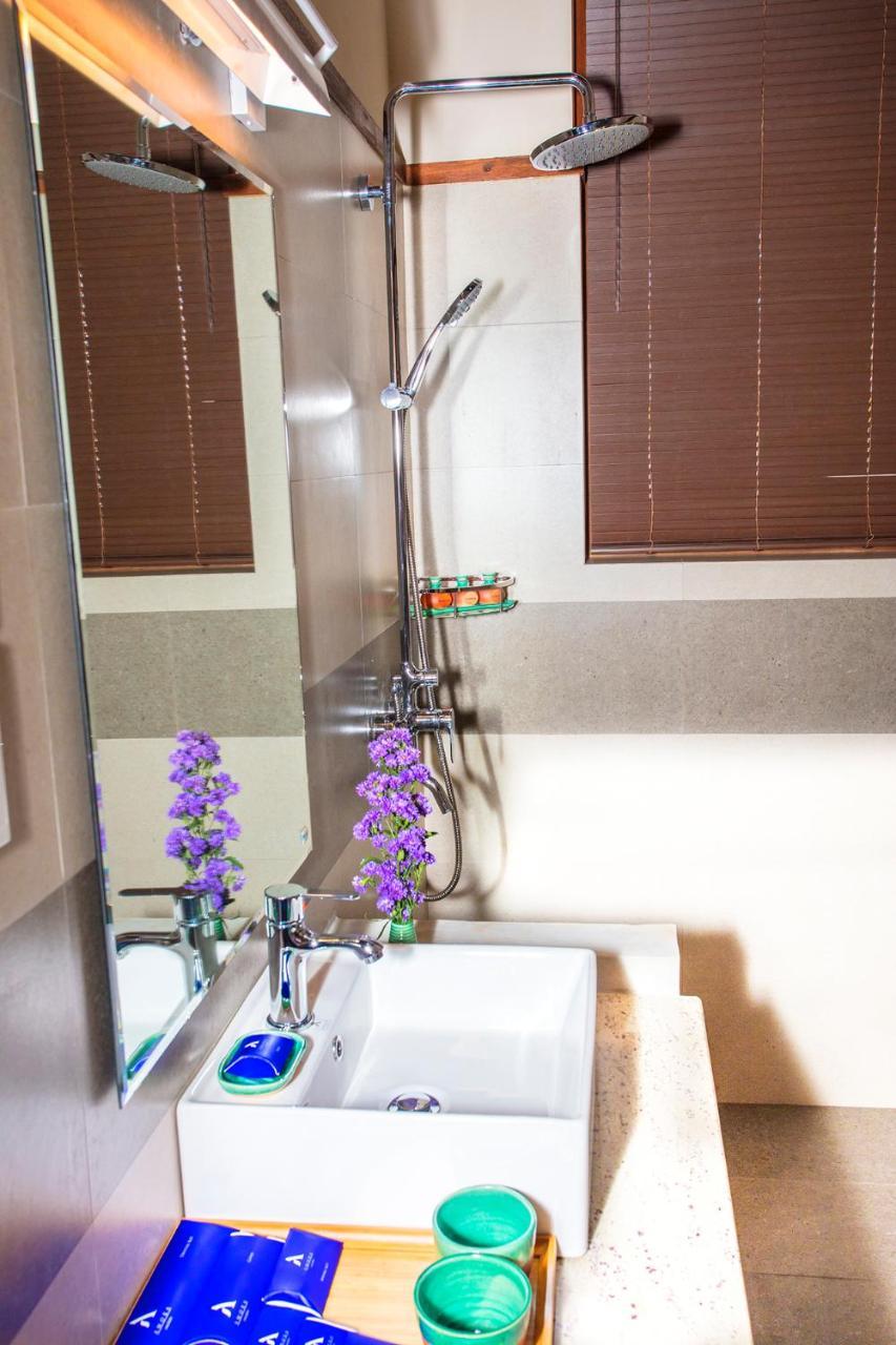 Katunayaka Amora Lagoon Hotel מראה חיצוני תמונה