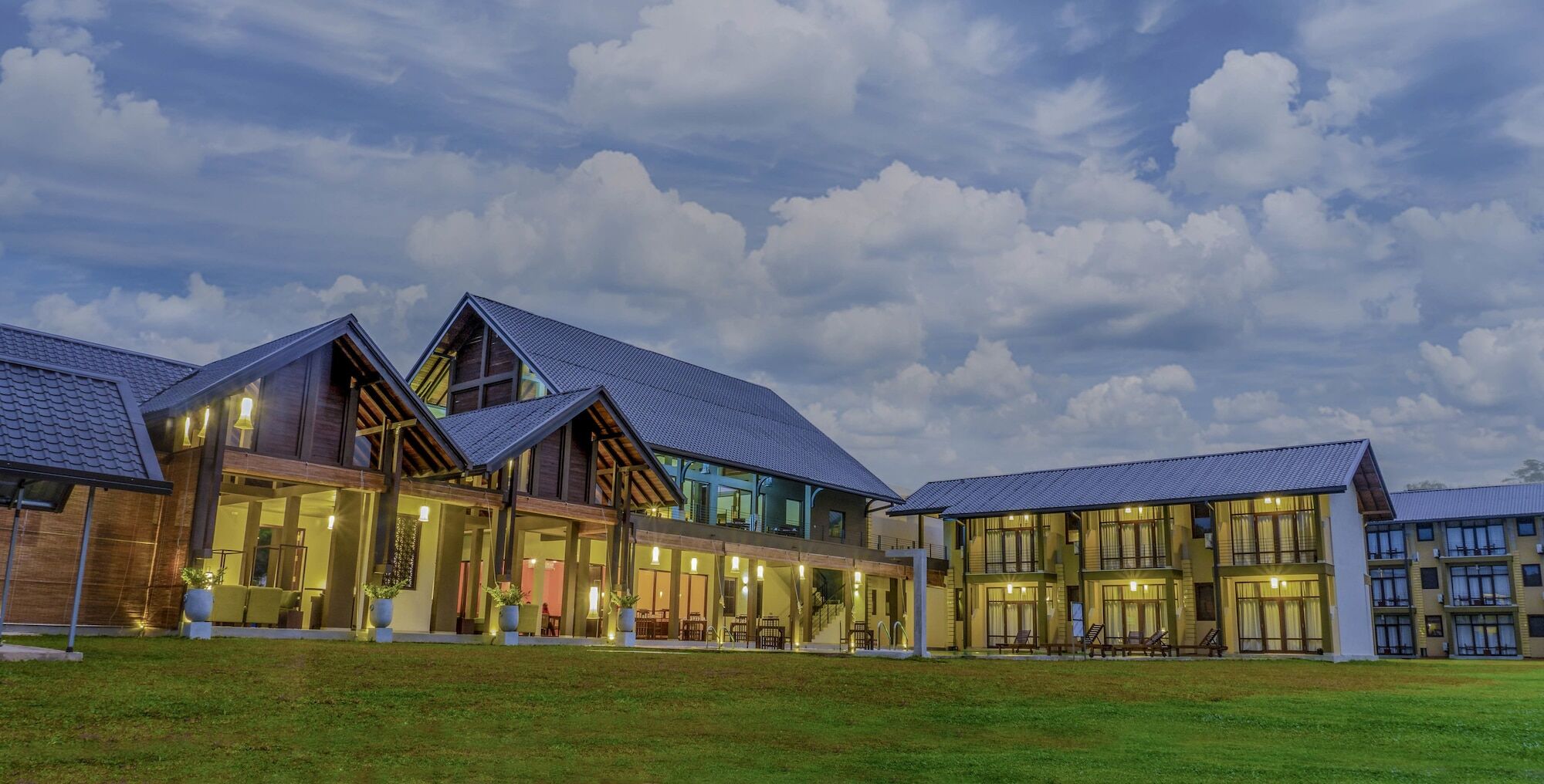 Katunayaka Amora Lagoon Hotel מראה חיצוני תמונה